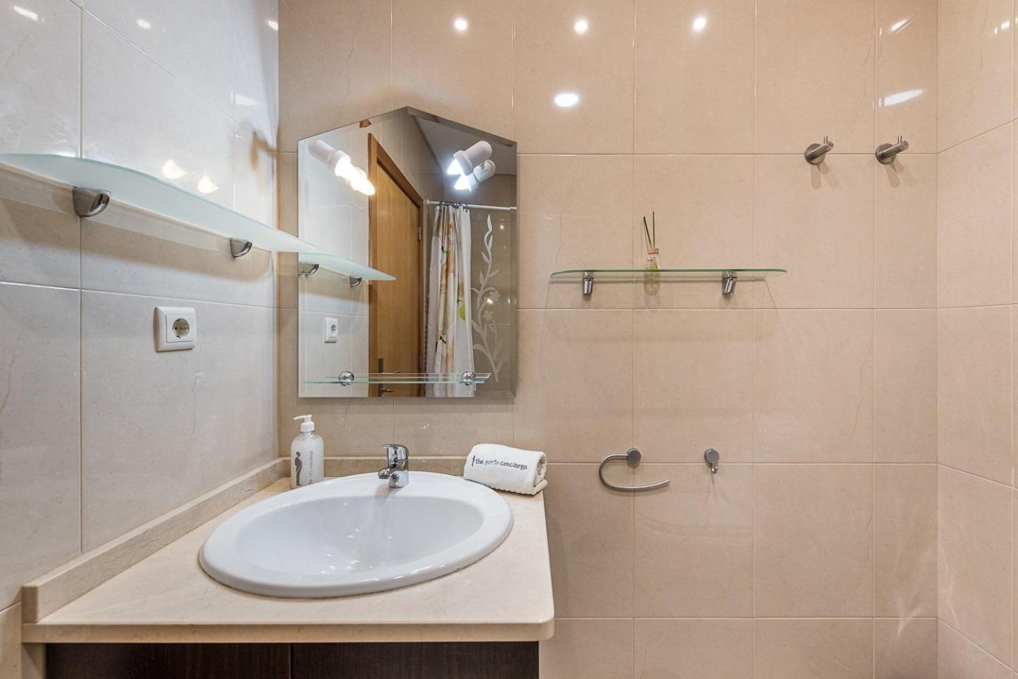 Guestready - Luxe Living By The Pool Apartment Povoa de Varzim Exterior photo